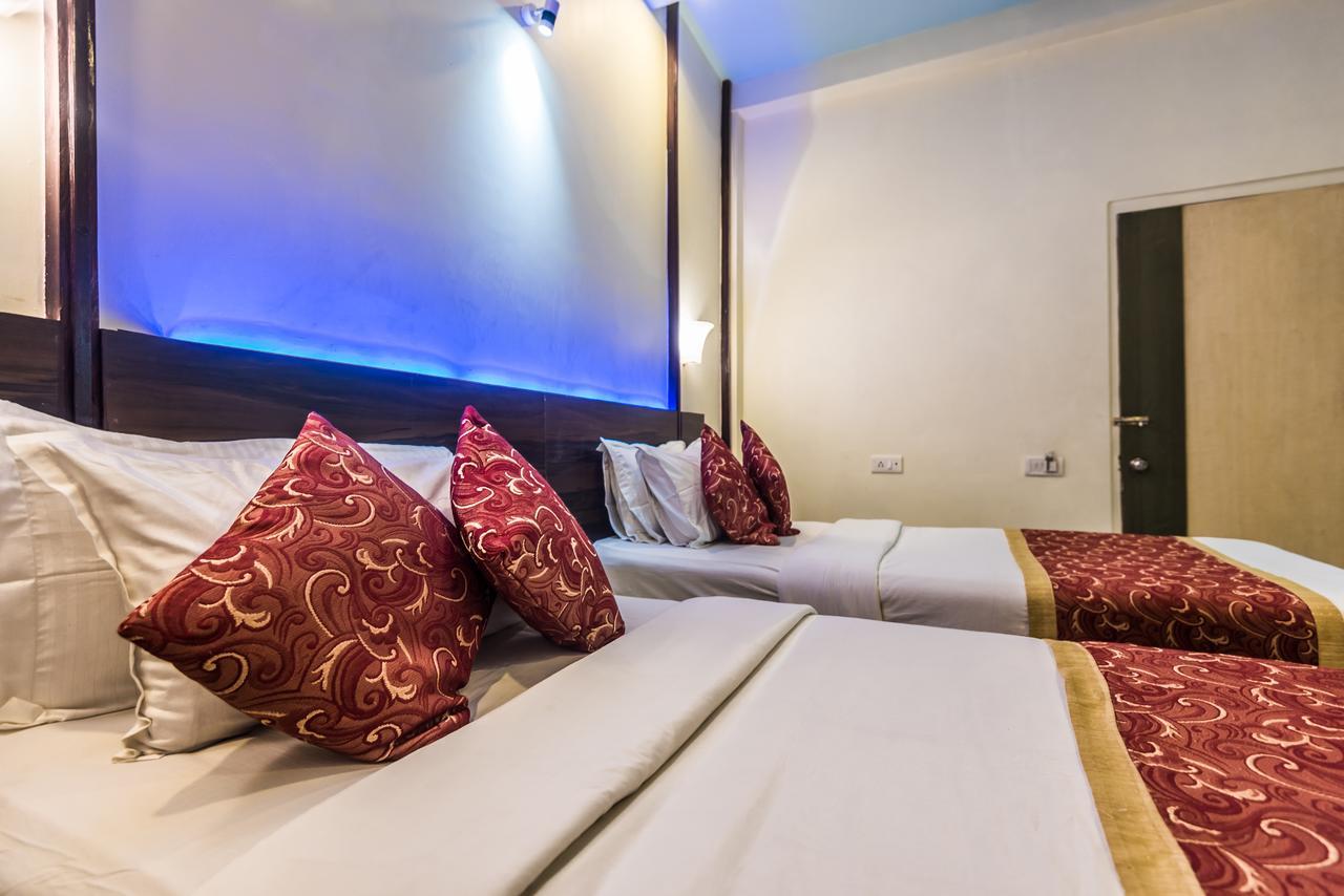 Hotel Panchratna Панвел Екстериор снимка