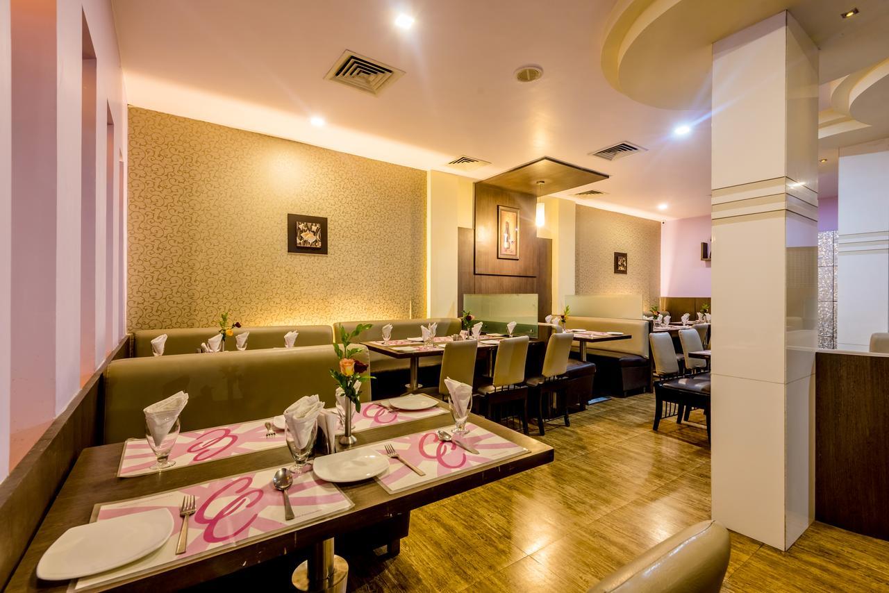 Hotel Panchratna Панвел Екстериор снимка