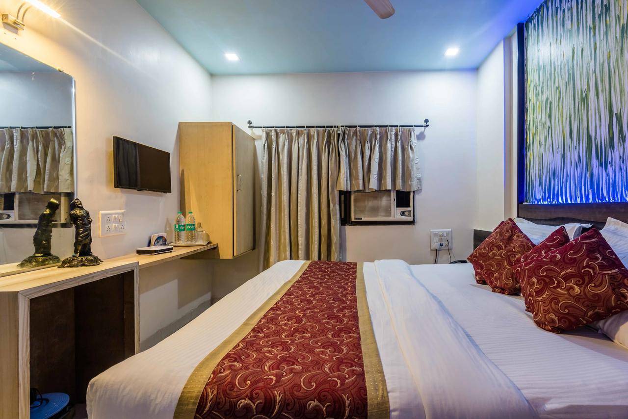 Hotel Panchratna Панвел Екстериор снимка